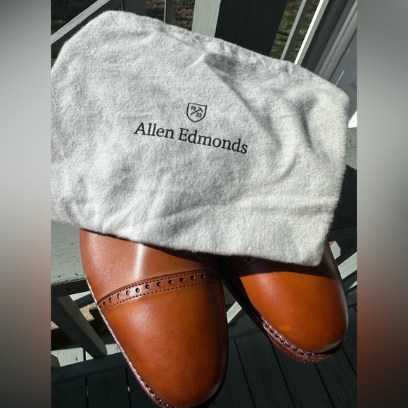 ALLEN EDMONDS NWOB 10.5 Clifton Cap Toe Lace Up Oxford Walnut Calfskin Shoes USA - Picture 16 of 16